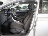 Gebraucht VW Polo Life 80 PS (58 kW) 2024 Reflexsilbermetallic Kleinwagen