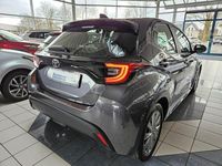 Gebraucht Toyota Yaris Team 125 PS (91 kW) 2022 Grau Kleinwagen