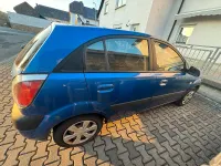 Gebraucht Kia Rio 112 PS (82 kW) 2007 Blau Kleinwagen