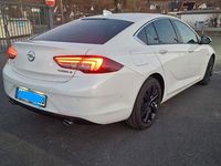 Usado Opel Insignia Dynamic 260 HP (191 kW) 2017 Branco Sedan