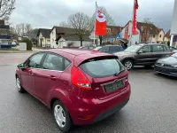 Gebraucht Ford Fiesta Titanium 97 PS (71 kW) 2012 Rot Limousine