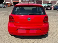 Gebraucht VW Polo Trendline 60 PS (44 kW) 2017 Rot Limousine
