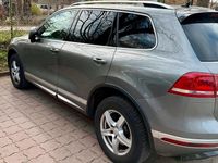 Gebraucht VW Touareg R-line 262 PS (192 kW) 2017 Grau SUV