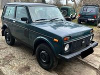 Gebraucht Lada niva 82 PS (60 kW) 2009 Grün SUV