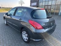Gebraucht Peugeot 308 Tendance 120 PS (88 kW) 2008 Grau Limousine