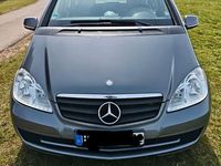 Gebraucht Mercedes A160 95 PS (69 kW) 2012 Grau Van / Kleinbus