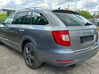 Gebraucht Skoda Superb Elegance 160 PS (117 kW) 2010 Grau Kombi