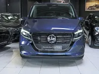 Gebraucht Mercedes V220 Style 163 PS (119 kW) 2024 Blau Van / Kleinbus