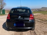 Gebraucht BMW 130 265 PS (194 kW) 2010 Schwarz Kleinwagen