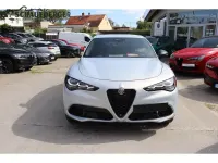Neu Alfa Romeo Stelvio Veloce 280 PS (205 kW) 2026 Perla lunare, metallic) (weiss SUV