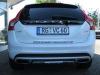 Gebraucht Volvo V60 150 PS (110 kW) 2018 Andere farbe metallic Kombi