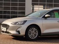 Gebraucht Ford Focus Titanium 125 PS (91 kW) 2021 Silber Kombi