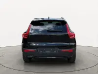 Gebraucht Volvo XC40 Plus 163 PS (119 kW) 2025 Schwarz SUV