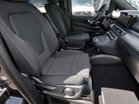 Gebraucht Mercedes V300 Style 237 PS (174 kW) 2025 Grau Van / Kleinbus