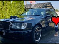 Gebraucht Mercedes 230 131 PS (96 kW) 1992 Schwarz Limousine