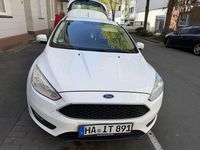 Gebraucht Ford Focus Business Edition 120 PS (88 kW) 2017 Weiß Kleinwagen
