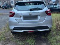 Gebraucht Nissan Micra 90 PS (66 kW) 2017 Silber Kleinwagen