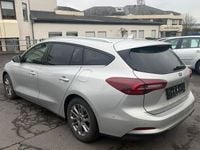 Gebraucht Ford Focus 116 PS (85 kW) 2023 Silber Limousine