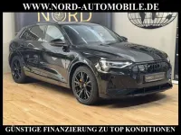 Gebraucht Audi e-tron Black Edition 300 kW (408 PS) 2023 Mythosschwarz metall (metallic) SUV