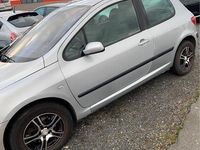 Gebraucht Peugeot 307 105 PS (77 kW) 2002 Grau Kleinwagen