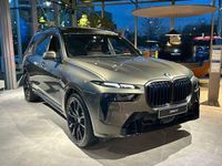 Neu BMW X7 M Sport 381 PS (280 kW) 2026 Manhattan metallic SUV