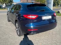 Gebraucht Maserati Levante 430 PS (316 kW) 2018 Blau SUV