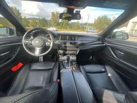 Gebraucht BMW 550 449 PS (330 kW) 2015 Schwarz Limousine