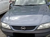 Gebraucht Opel Vectra 101 PS (74 kW) 1998 Limousine