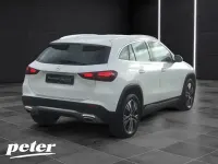Gebraucht Mercedes GLA200 Advanced Plus 163 PS (119 kW) 2024 Unilack polarweiß SUV