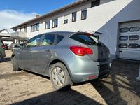 Brugt Opel Astra Edition 110 HK (80 kW) 2010 Sølv Sedan