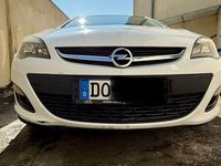 Gebraucht Opel Astra Selection 116 PS (85 kW) 2015 Weiß Limousine