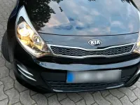 Gebraucht Kia Rio 86 PS (63 kW) 2016 Schwarz Kleinwagen