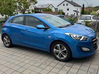 Gebraucht Hyundai i30 Passion Plus 135 PS (99 kW) 2016 Blau Limousine