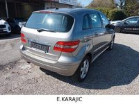 Usata Mercedes B150 95 CV (69 kW) 2006 Grigio Monovolume