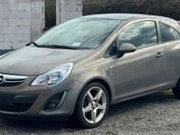 Second-hand Opel Corsa Selection 95 CP (69 kW) 2012 Galben Hatchback