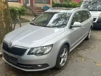 Gebraucht Skoda Superb Ambition 160 PS (117 kW) 2014 Silber Kombi