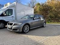 Gebraucht BMW 320 184 PS (135 kW) 2011 Grau Kombi