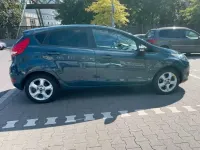Gebraucht Ford Fiesta Trend 97 PS (71 kW) 2009 Grün Limousine