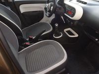 gebraucht Renault Twingo Bj 2015/Braun/66kW/Einparkhilfe hinten