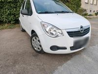 Gebraucht Opel Agila 60 PS (44 kW) 2014 Weiß Kleinwagen
