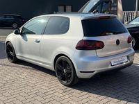 Gebraucht VW Golf VI 140 PS (102 kW) 2011 Silber Kleinwagen
