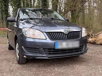 Gebraucht Skoda Fabia 70 PS (51 kW) 2012 Grau Limousine