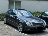 Gebraucht Mercedes E320 Avantgarde 204 PS (150 kW) 2003 Grau Limousine