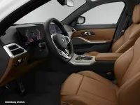Gebraucht BMW 330e M Sport 292 PS (214 kW) 2025 Alpinweiß iii Limousine
