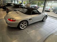 Gebraucht Porsche Boxster 220 PS (161 kW) 2002 Silber Cabrio