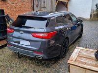 Gebraucht Kia Optima 140 PS (102 kW) 2017 Grau Kombi