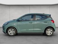 Neu Hyundai i10 Select 63 PS (46 kW) 2025 Mangrove green mineraleffekt Kleinwagen