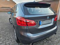 Gebraucht BMW 220 Active Tourer Advantage 192 PS (141 kW) 2017 Grau Van / Kleinbus