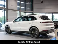 Gebraucht Porsche Cayenne E-Hybrid 470 PS (345 kW) 2024 Weiss SUV
