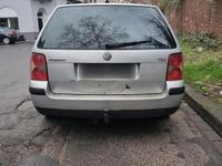 Usata VW Passat 131 CV (96 kW) 2003 Grigio Station wagon